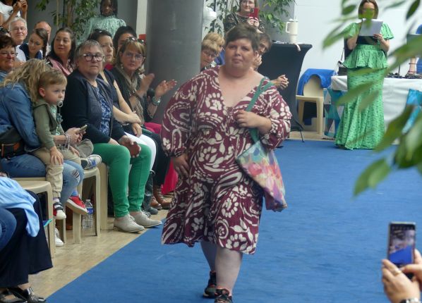 Défilé des diversités - Passage individuel sur le catwalk