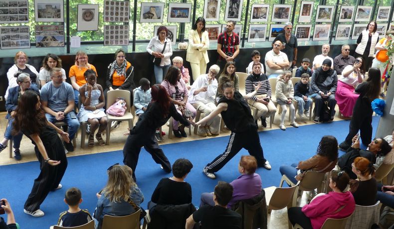 Défilé des diversité - les danseurs