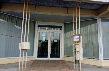 Porte entrée de Cria18 à Vierzon - PEP18