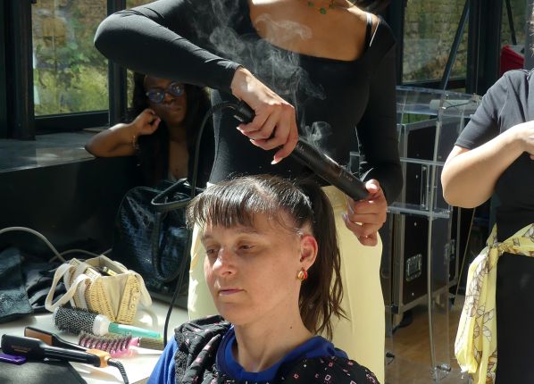 Défilé des diversité - Avec la coiffeuse