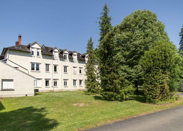 ESAT Entre Cher et Loire Veaugues - façade arrière