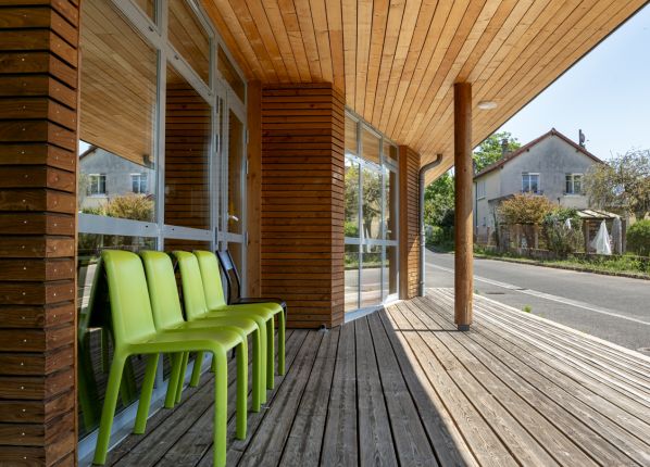 DAME St Amand - Terrasse devant l'internat