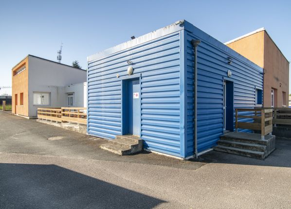 ESAT Entre Cher et Loire Vierzon - façade côté section annexe
