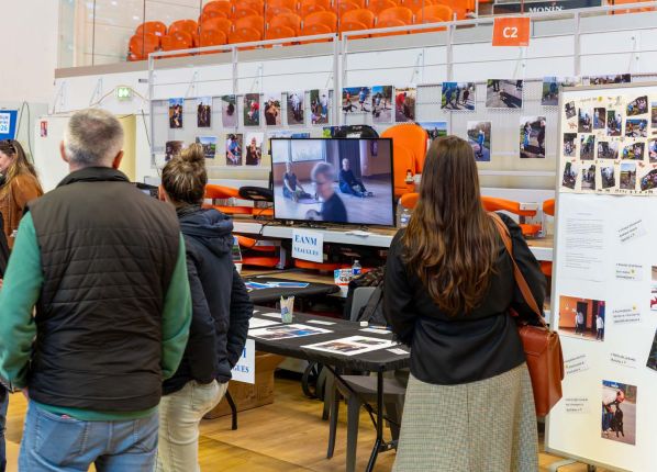 Forum salariés : tour des stands sur le village